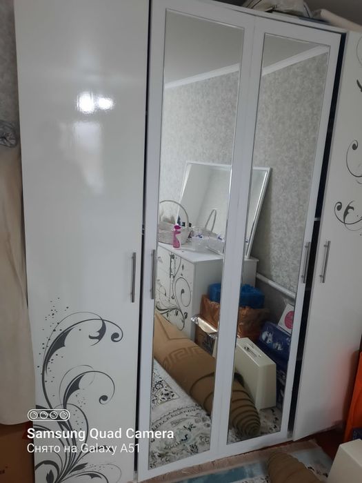 Спальный гарнитур