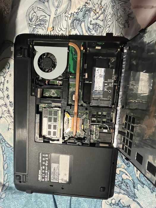 Laptop Asus PRO52F