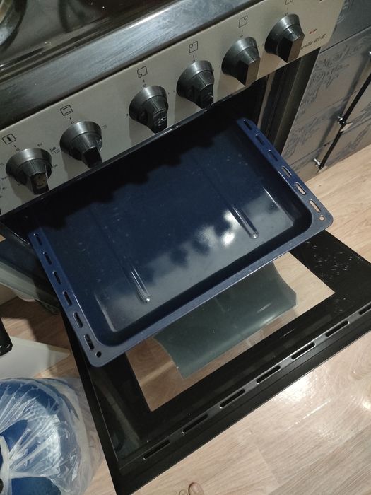 Продам печь 4 камфорное
