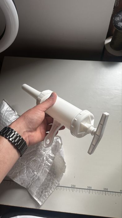 Продам шприц для колбасы