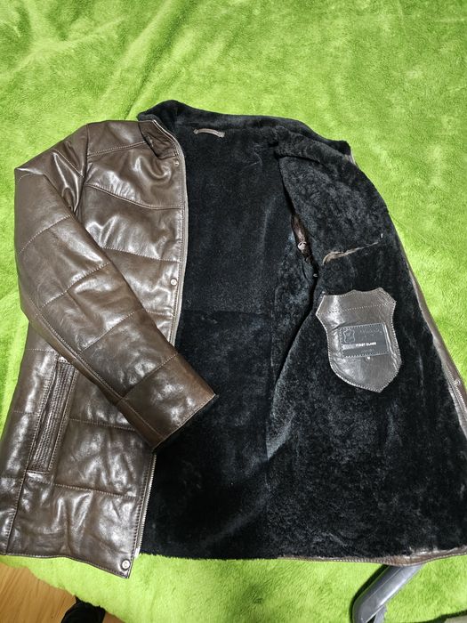 Geaca de piele naturala