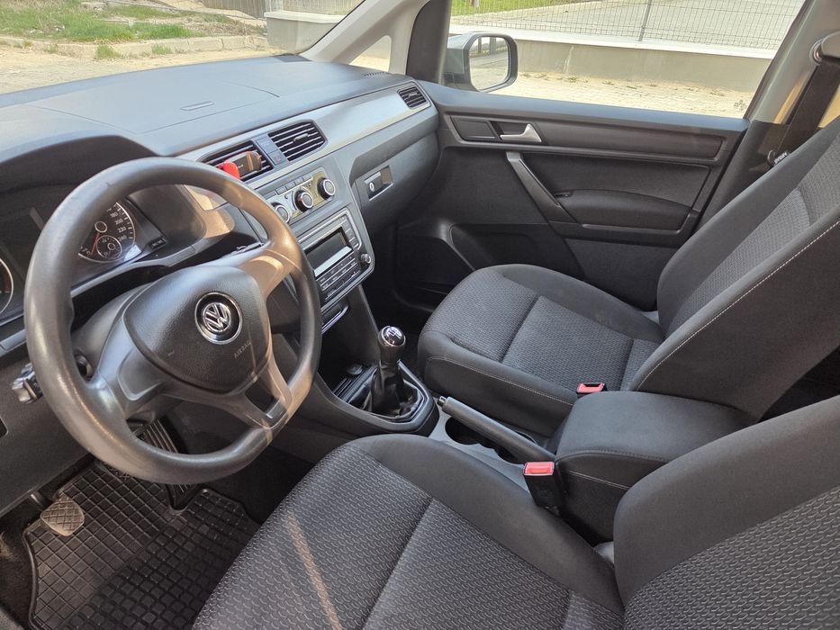 Vw Caddy 2.0 TDI  Euro 6 an 2017 autoturism 5 locuri.