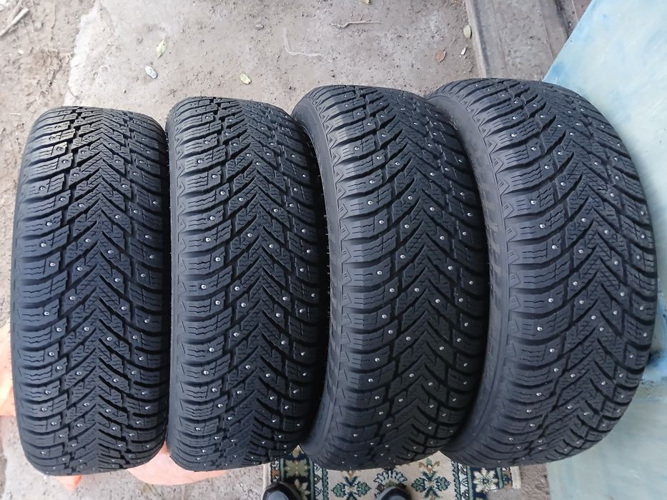 Продам зим.шины 235×55×19  "Nokian HAKKAPELITTA 10P suv"