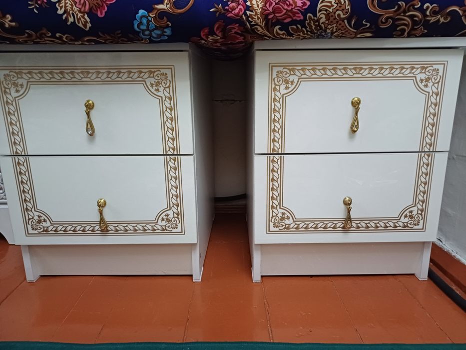 Спальный гарнитур общий белый цвет