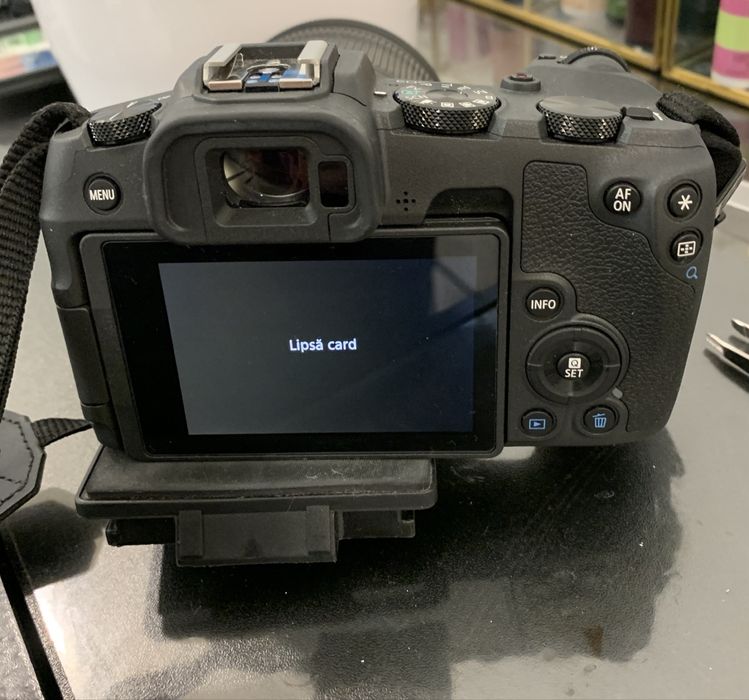 Vand camera mirrorless Canon EOS RP 2400 cadre