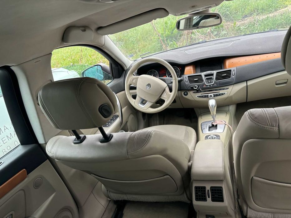 Рено лагуна 3 2.0 на части