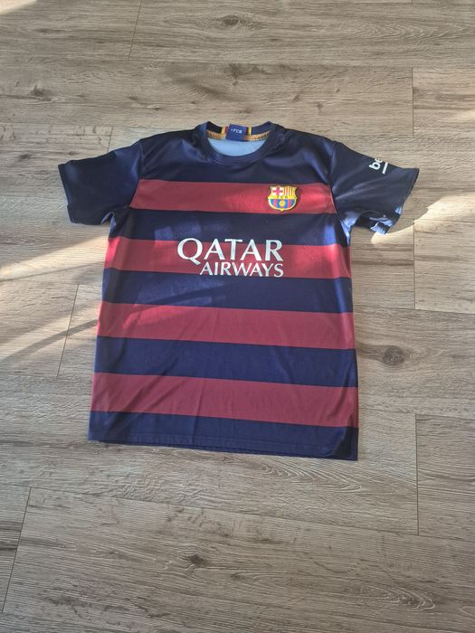 Vand tricou Barcelona cu Messi