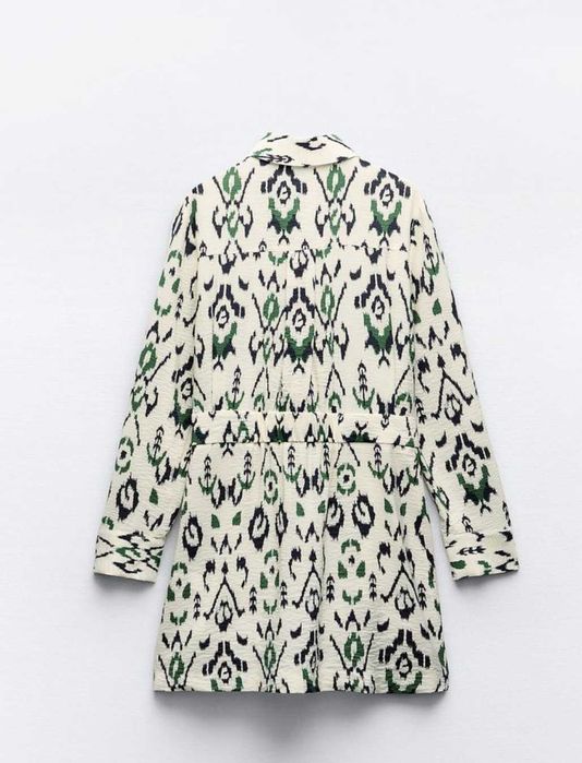 Рокля ZARA с дълъг ръкав