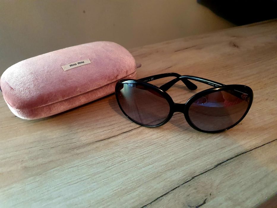 Vand ochelari de soare prada dama