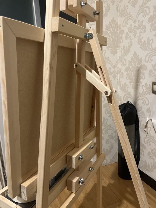 Мольберт для риссование