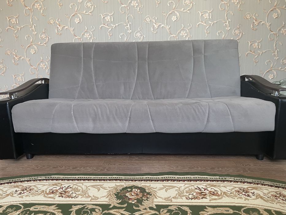 Продам диван б/у