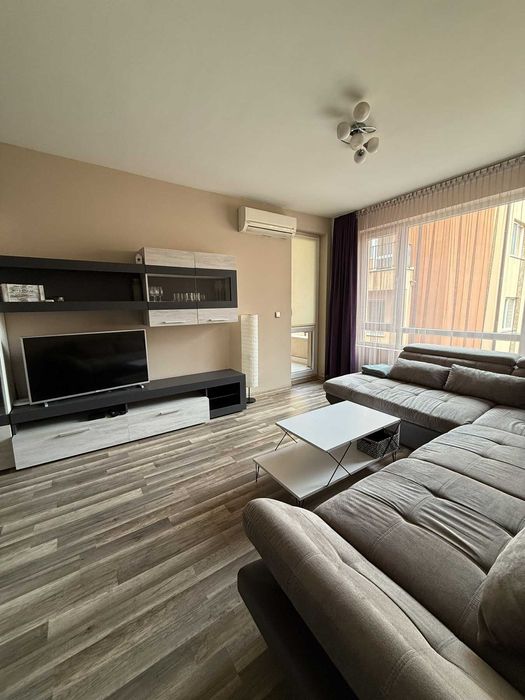 Даваме Под Наем Двустаен Апартамент В Изток