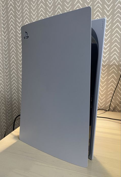 Продам PlayStation 5