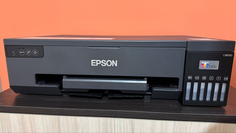 Фотопринтер EPSON L18050 с фотохартия