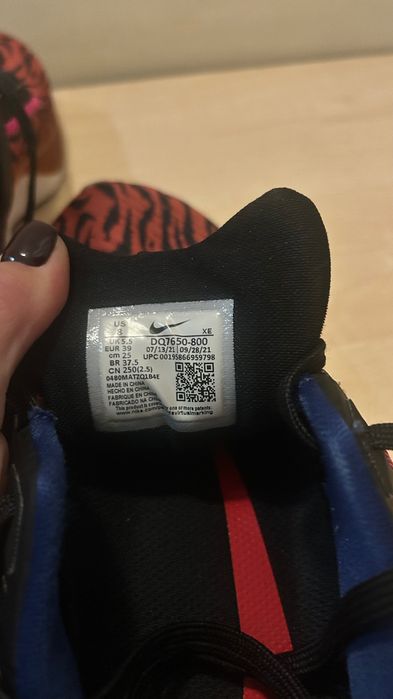 Nike кроссовки женские