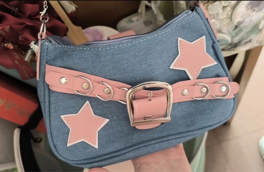 Сумка в стиле e-girl