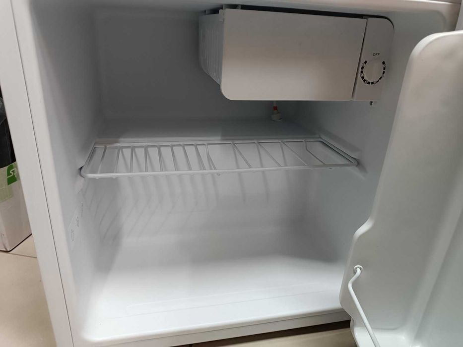 Мини Бар Хладилник Ариели Arielli Запазен