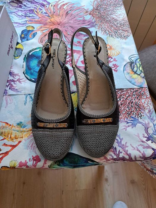 Обувки 40 номер, марка матстар