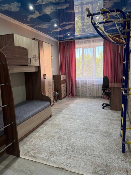 Продается 3-комн квартира, Береке, 2 этаж