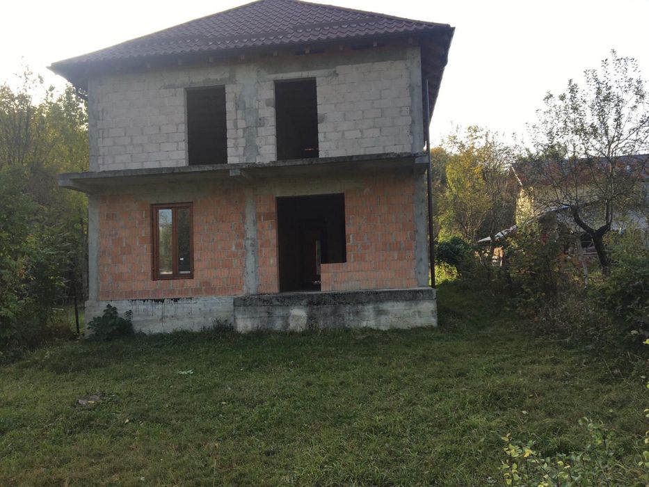 Casă la roșu 192 mp de vânzare – Runcu, Dâmbovița