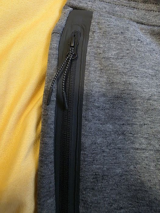 Nike Tech Fleece noi