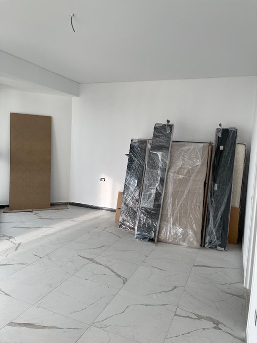 Vand studio/garsoniera in prima linie la mare cu vedete frontala.