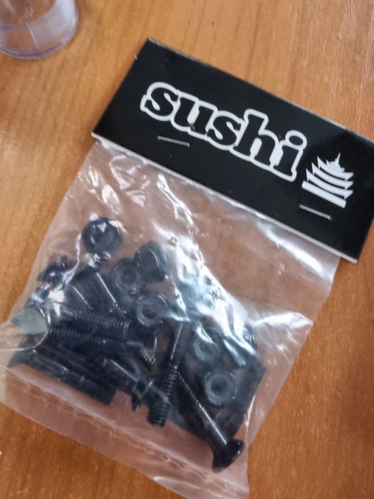 Birdhouse 8.25 професионален скейтборд