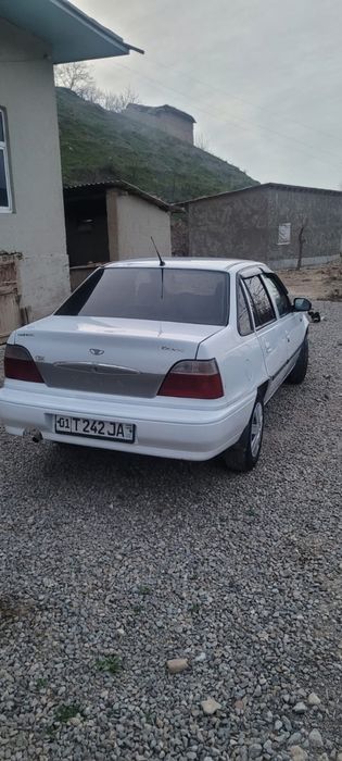Arzon naxda Nexea 1 srochna sotiladi 2009 yil  holati yaxshi