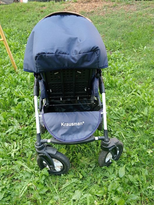 Cărucior de bebeluși