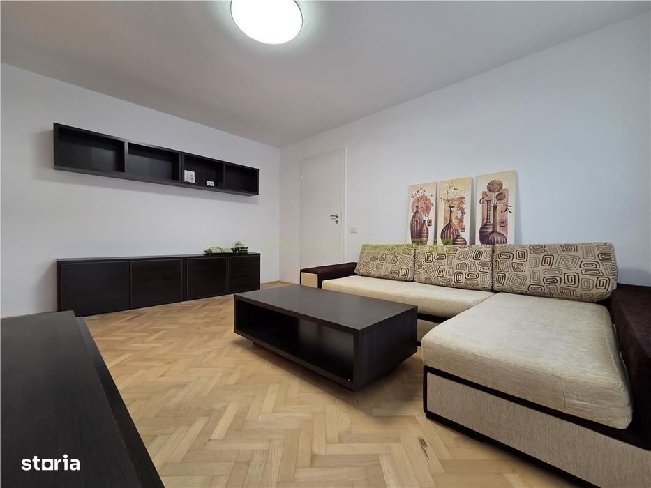 Apartament renovat 3 camere zona Garii