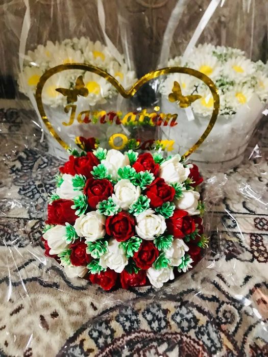 Совунли гуллар сувинерлар