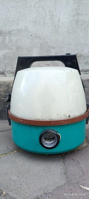 Продам пылесос Советский