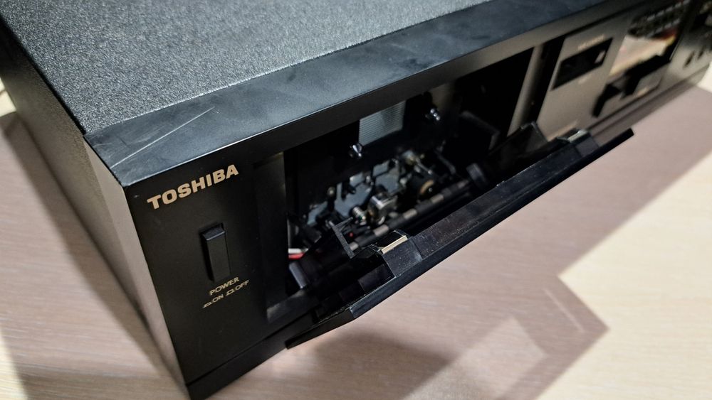 Toshiba deck pc-16