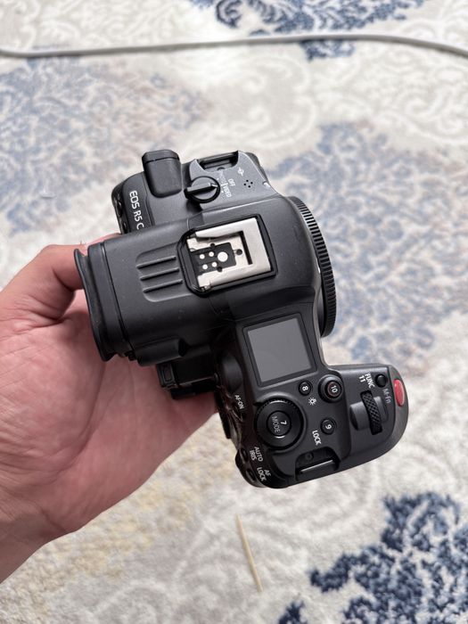 Canon R5C Sotiladi !