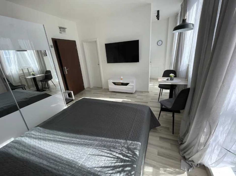 Дава се под наем Едностаен апартамент в Пловдив, Изгрев - 45 кв.м за 165 € - Снимка #2