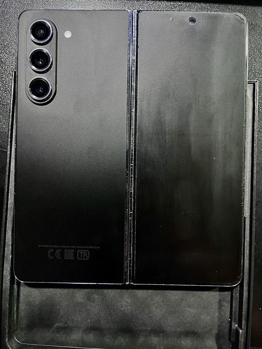 Samsung Galaxy Z Fold5