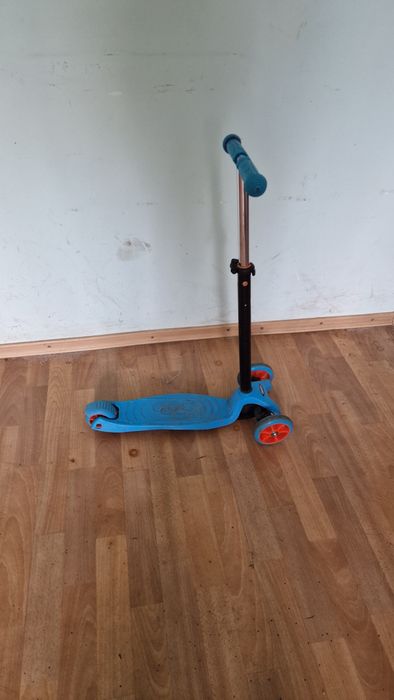 Продам детский самокат
