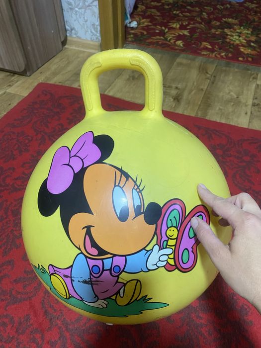 Мячик  детский.