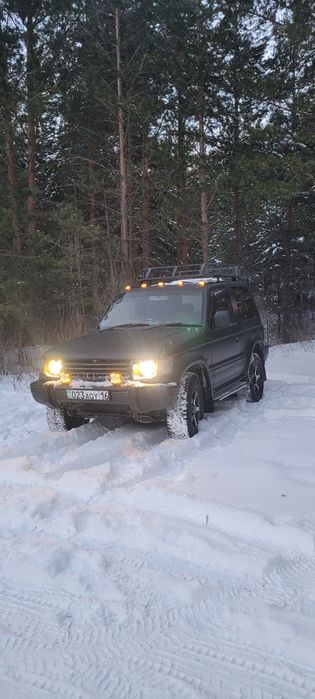 Продам Mitsubishi Pagero 2