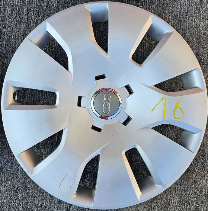 Capace Roti / Capace Jante De Tabla 16" Ptr. Audi A3/A4/A5/A6