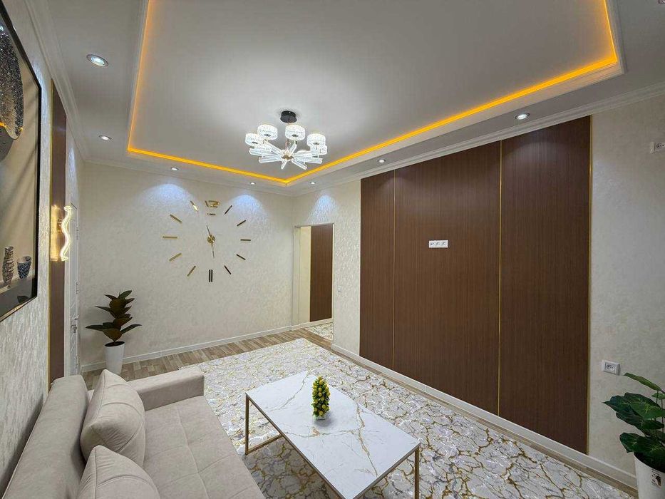 СРОЧНО !! Продается квартира в Яшнабаде 1/1/5 ( 40 кв/м ) Авиасозлар 2