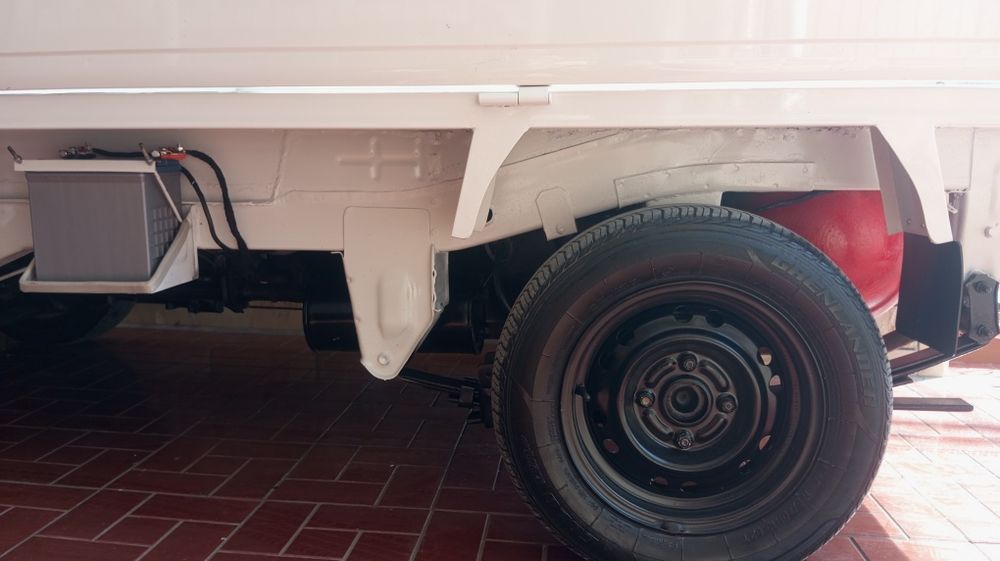 Damas labo sotiladi.