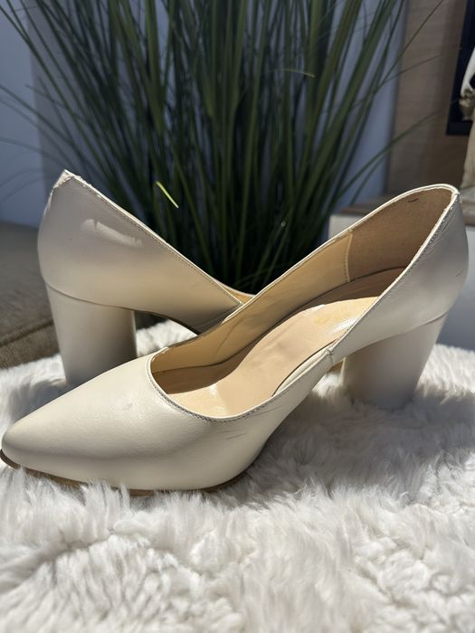 Pantofi piele naturala marimea 37