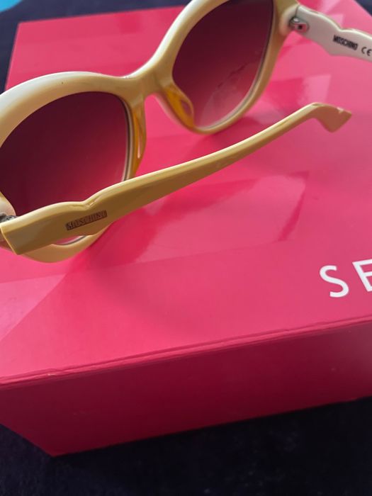 Ochelari de soare moschino