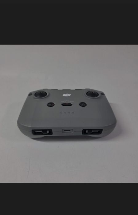 Vand Drona DJI mini 2