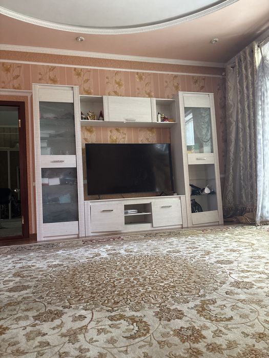 Горка под телевизор, цвет жемчуг