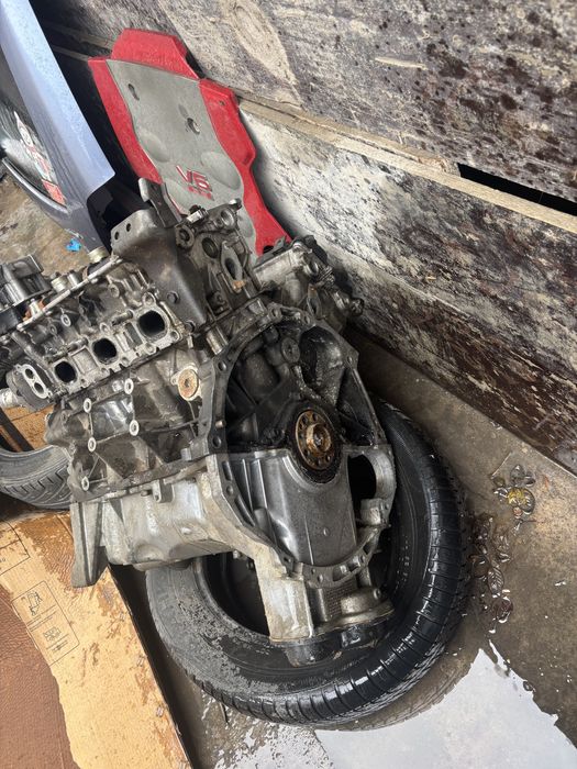 Двигатель прдам на запчасти застучал но работал есть форсунки и катушк