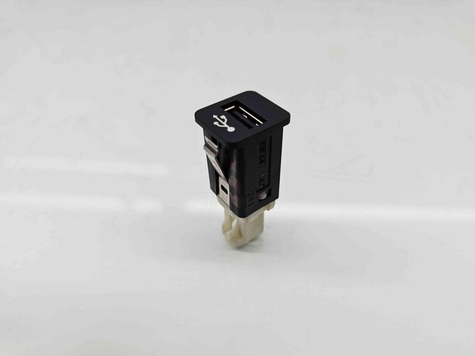 Conector auxiliar USB Bmw 5 (F10) [Fabr 2011-2016] 9237656