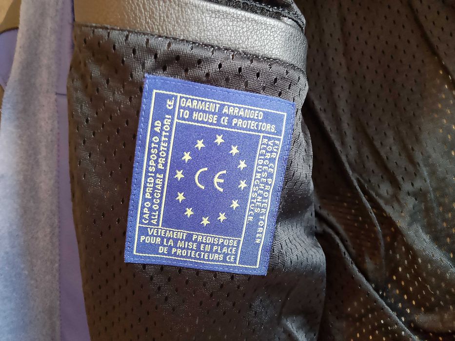 Кожени Мото Екипи и Якета  iXS