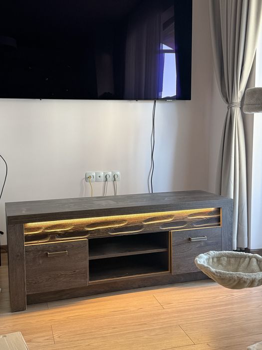 Тв шкаф без забележки.